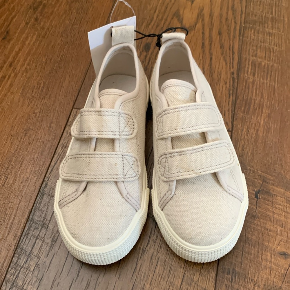 H&M toddler boy canvas hook-loop shoes color Cream size 10